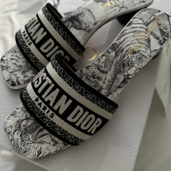 Dior Dway Heel Slide white and black embroidered - Picture 2 of 4